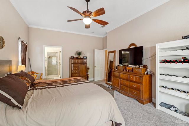 1555 Ocean Breeze Ln, Gulf Breeze, FL 32563