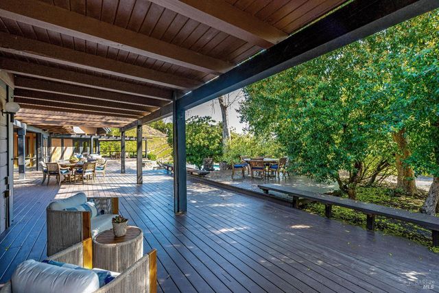 1626 Whitehall Ln, St. Helena, CA 94574