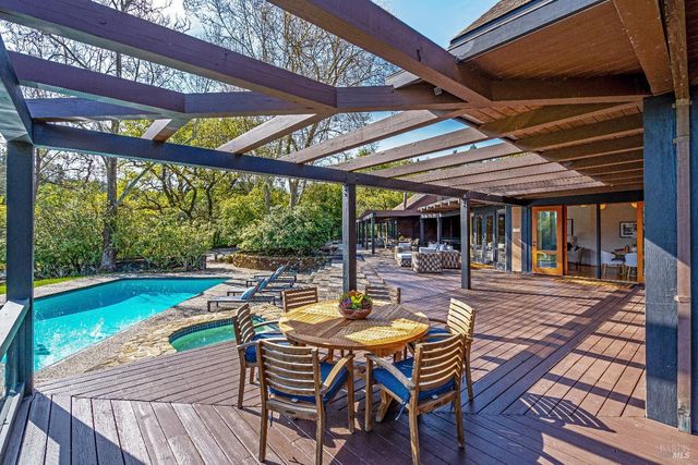 1626 Whitehall Ln, St. Helena, CA 94574