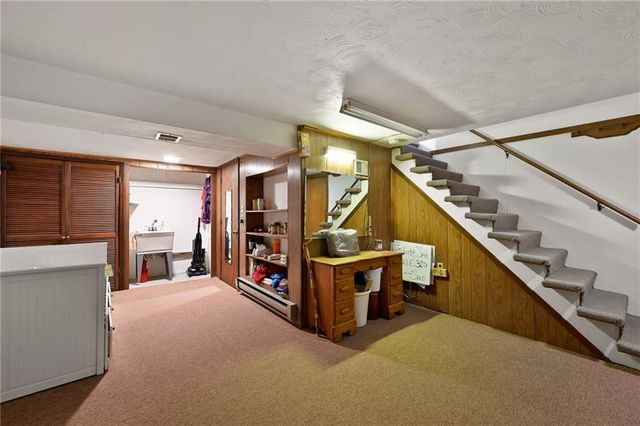 14622 E 36th Street S, Independence, MO 64055