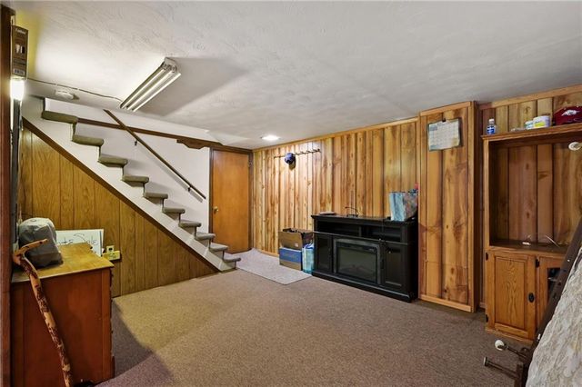 14622 E 36th Street S, Independence, MO 64055