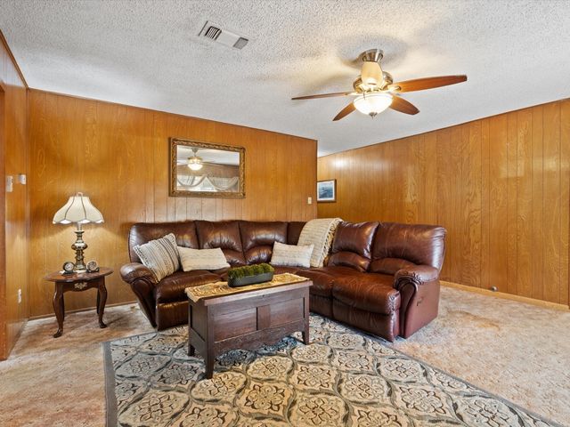 6500 Chapel Lane, Lake Worth, TX 76135