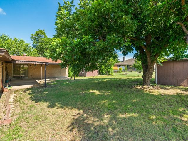 6500 Chapel Lane, Lake Worth, TX 76135