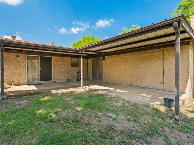 6500 Chapel Lane, Lake Worth, TX 76135