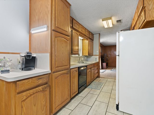 6500 Chapel Lane, Lake Worth, TX 76135