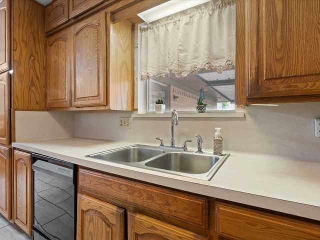 6500 Chapel Lane, Lake Worth, TX 76135