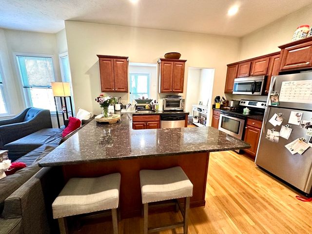 26 Cherry St 1, Waltham, MA 02453
