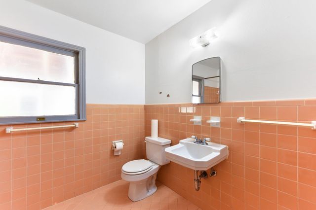 5015 Ave G, Austin, TX 78751