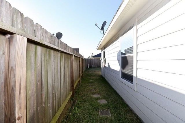 8567 Chaletford Drive, Houston, TX 77044