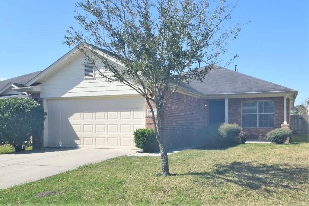 8567 Chaletford Drive, Houston, TX 77044