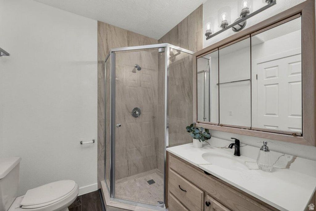 Image 11 of property listing at 1331 N DIXIE DOWNS RD #100, St. George, UT 84770