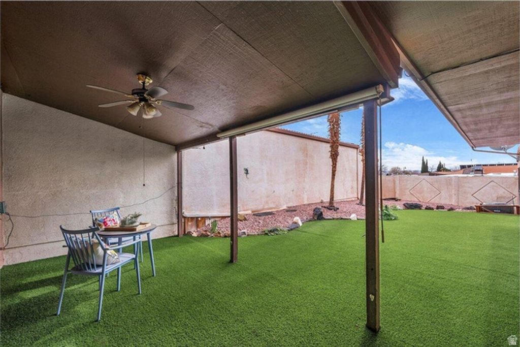 Image 13 of property listing at 1331 N DIXIE DOWNS RD #100, St. George, UT 84770