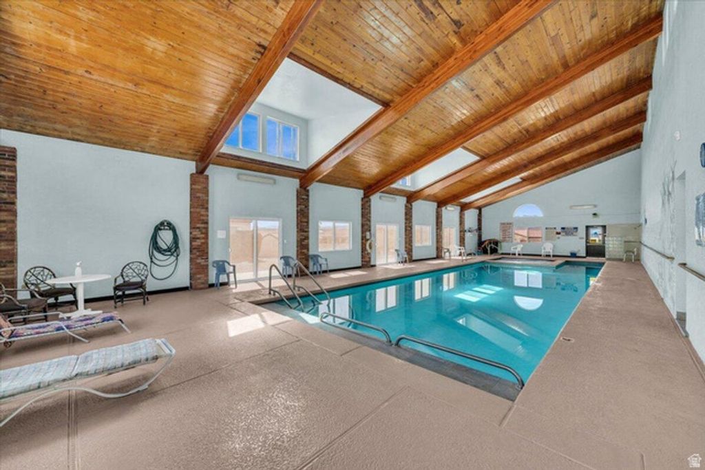 Image 17 of property listing at 1331 N DIXIE DOWNS RD #100, St. George, UT 84770