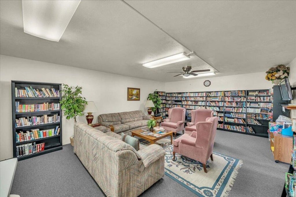 Image 18 of property listing at 1331 N DIXIE DOWNS RD #100, St. George, UT 84770