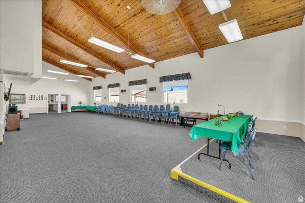 Image 20 of property listing at 1331 N DIXIE DOWNS RD #100, St. George, UT 84770