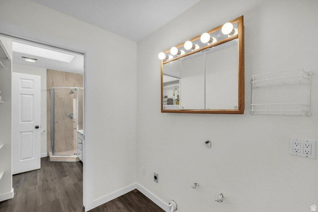 Image 10 of property listing at 1331 N DIXIE DOWNS RD #100, St. George, UT 84770