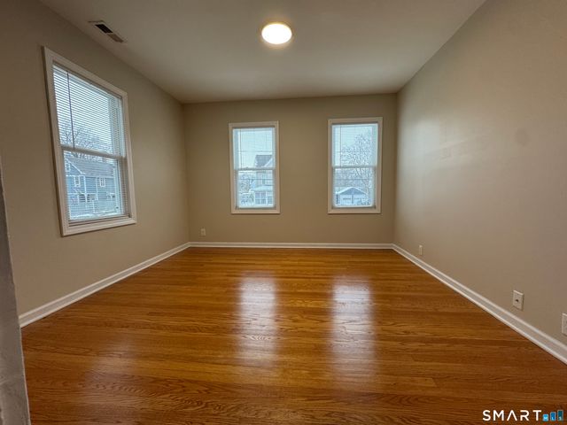 22 Dwight Street 2nd Fl, Ansonia, CT 06401