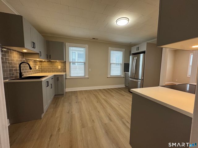 22 Dwight Street 2nd Fl, Ansonia, CT 06401