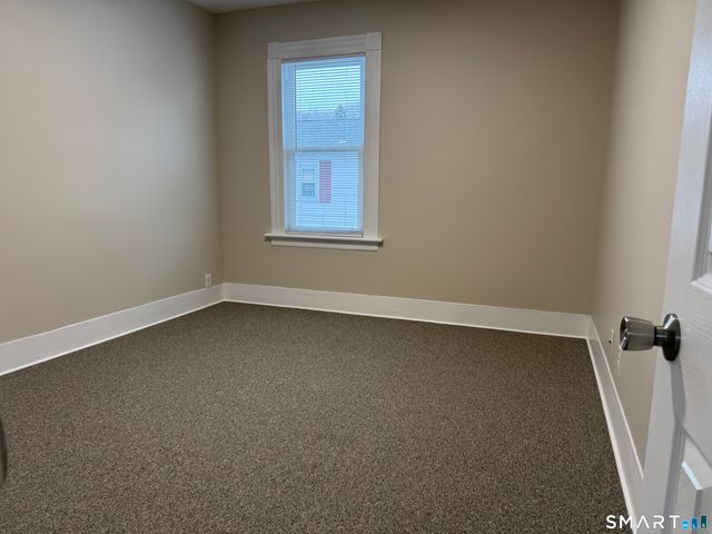 22 Dwight Street 2nd Fl, Ansonia, CT 06401