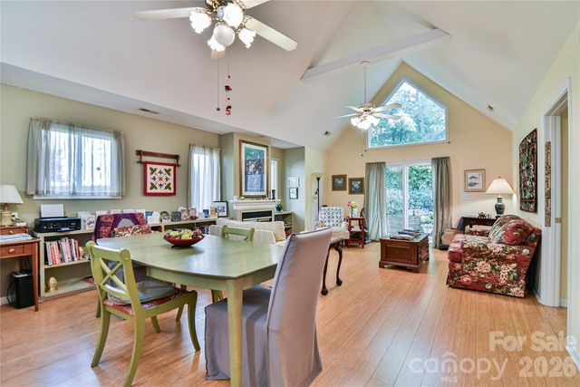 13 Silver Place, Black Mountain, NC 28711