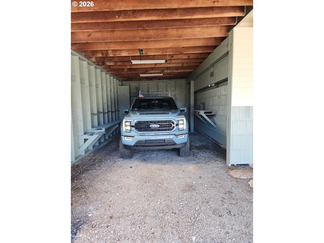 672 51ST St, Springfield, OR 97478