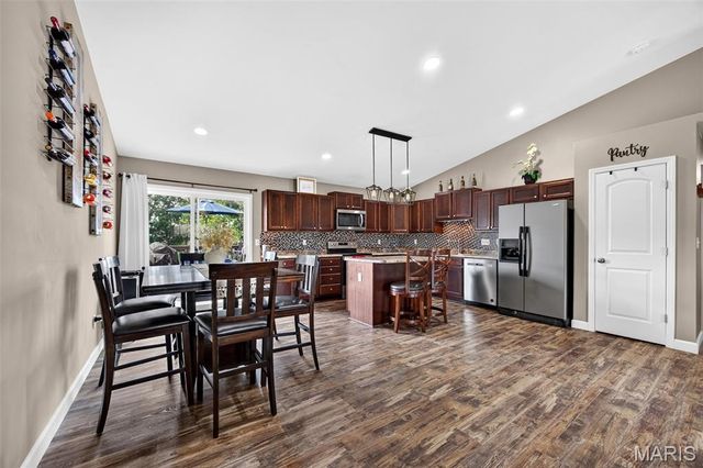 15 Fredde Court, Wentzville, MO 63385