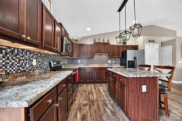15 Fredde Court, Wentzville, MO 63385
