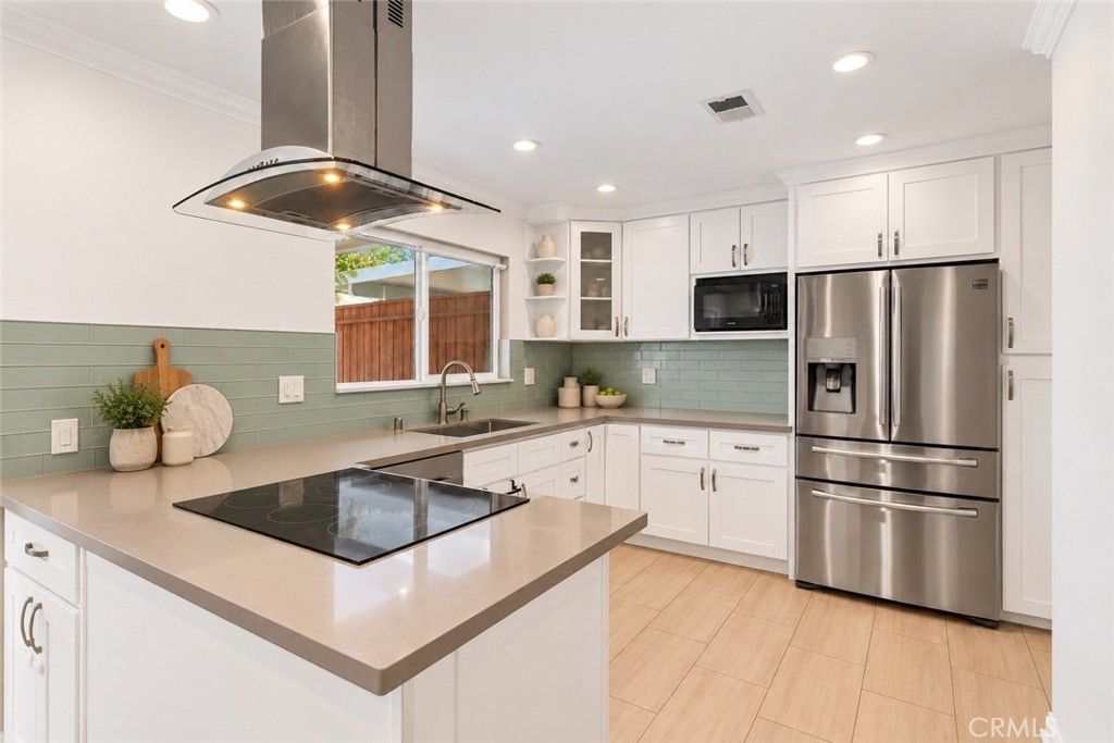 3165 College, Costa Mesa, CA 92626 — photo 2
