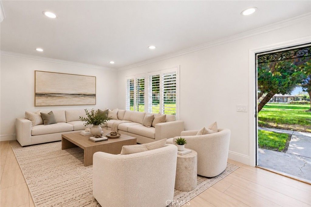 3165 College, Costa Mesa, CA 92626 — photo 4