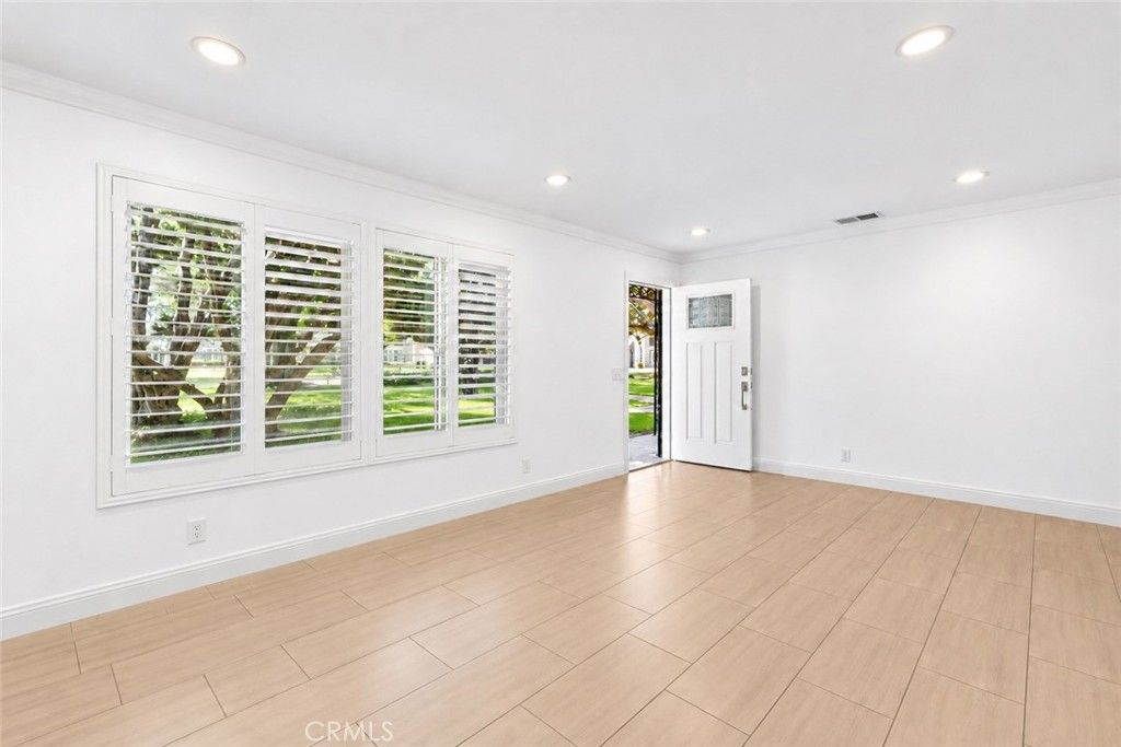 3165 College, Costa Mesa, CA 92626 — photo 5