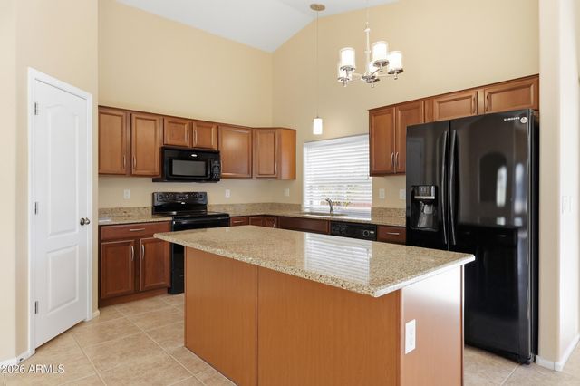 779 E MULE TRAIN Trail, San Tan Valley, AZ 85143