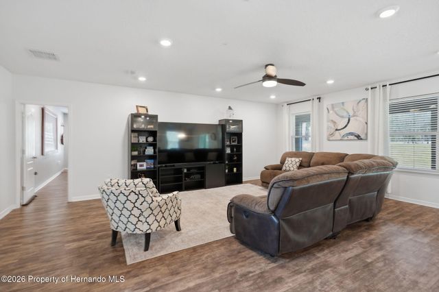 9025 Mazette Road, Weeki Wachee, FL 34613