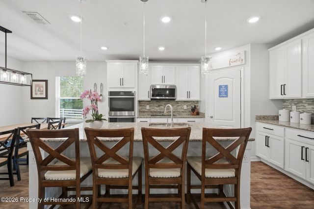 9025 Mazette Road, Weeki Wachee, FL 34613