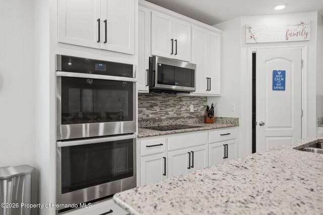 9025 Mazette Road, Weeki Wachee, FL 34613