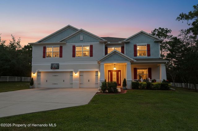 9025 Mazette Road, Weeki Wachee, FL 34613