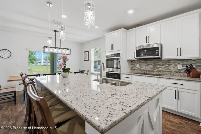 9025 Mazette Road, Weeki Wachee, FL 34613