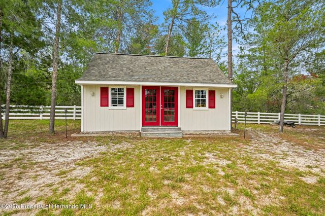 9025 Mazette Road, Weeki Wachee, FL 34613