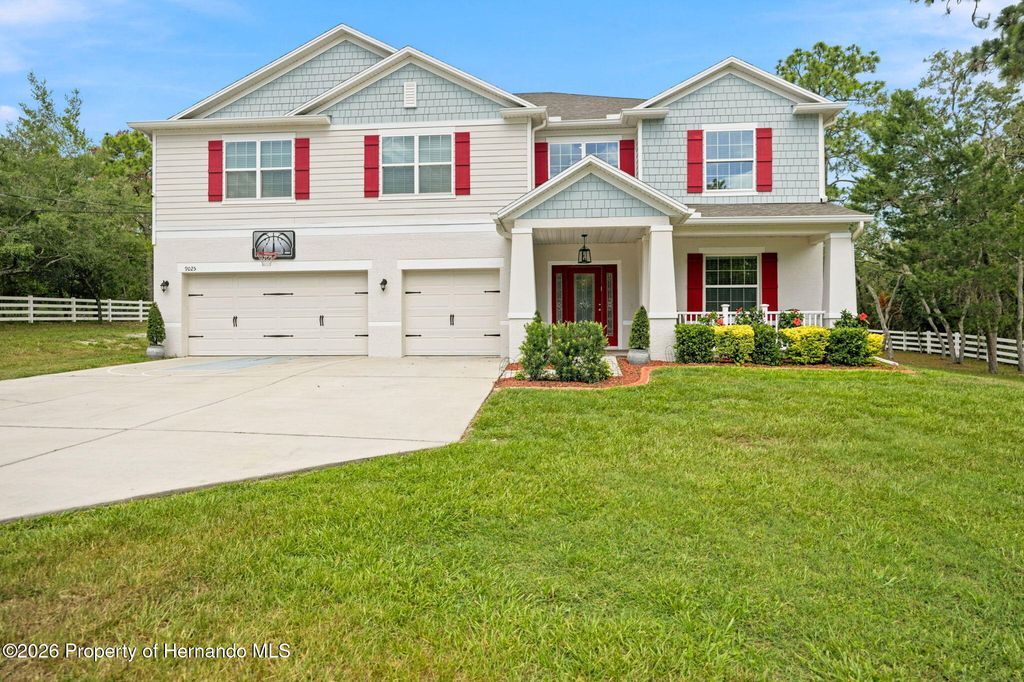 9025 Mazette Road, Weeki Wachee, FL 34613