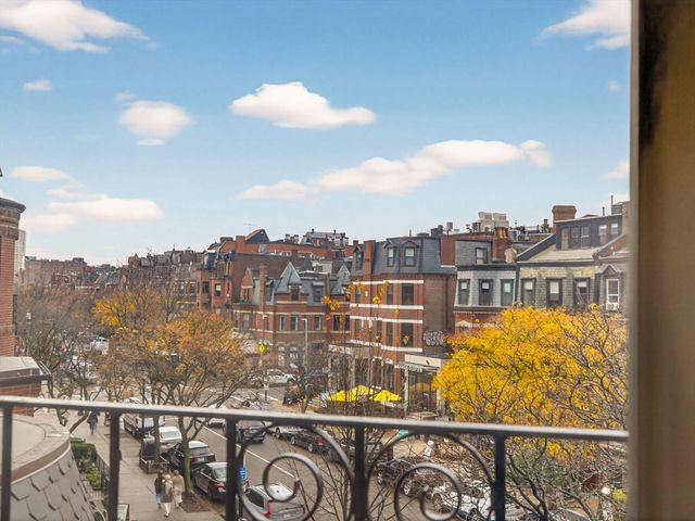 228 Newbury St 31, Boston, MA 02116