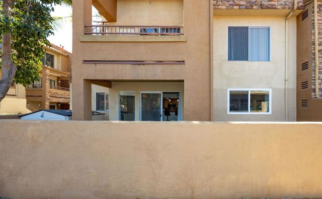 15273 Maturin 32, San Diego, CA 92127