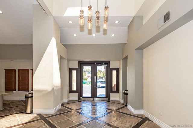 15273 Maturin 32, San Diego, CA 92127