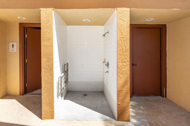 15273 Maturin 32, San Diego, CA 92127