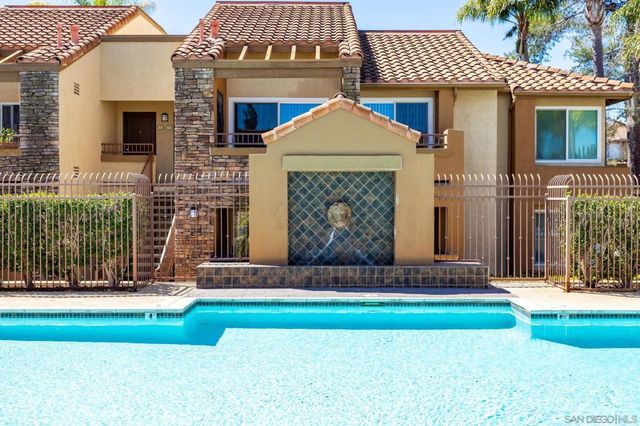 15273 Maturin 32, San Diego, CA 92127