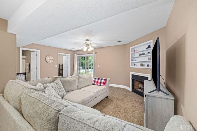 151 Bellwood Dr, Lynchburg, VA 24501