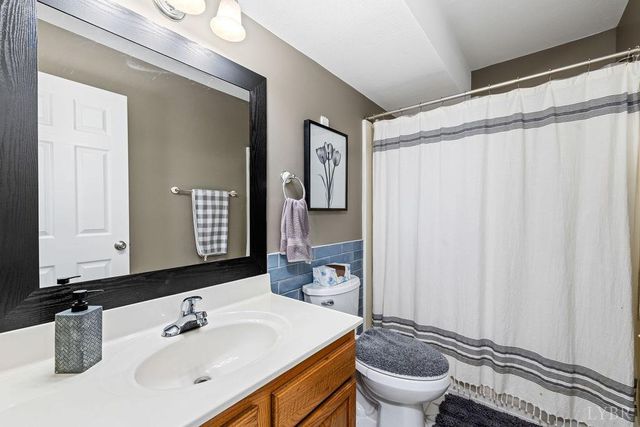 151 Bellwood Dr, Lynchburg, VA 24501
