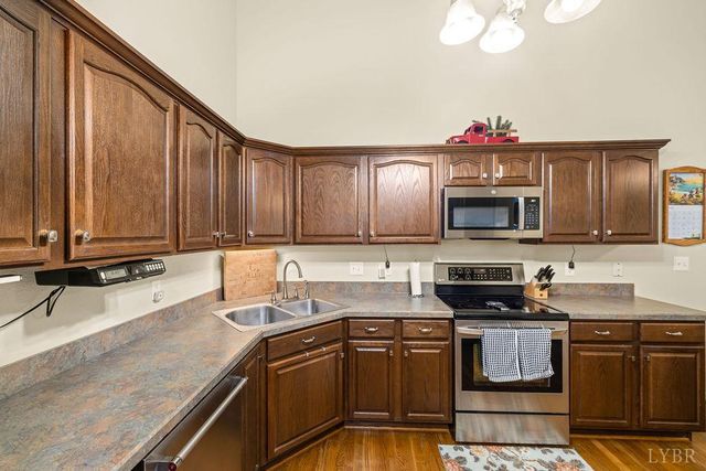 151 Bellwood Dr, Lynchburg, VA 24501