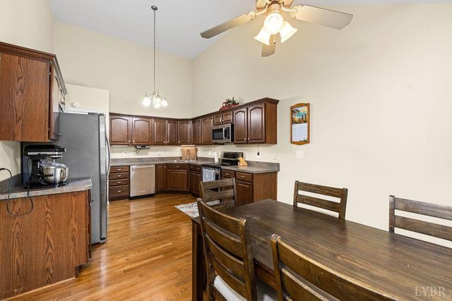 151 Bellwood Dr, Lynchburg, VA 24501
