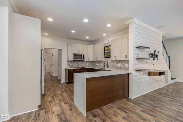 6086 Dunes Drive, Sanford, NC 27332