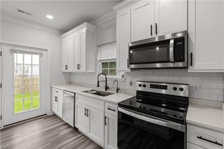 9 Semple ST, Hampton, VA 23663