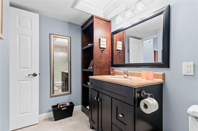 4900 BRITTANY DRIVE S 1512, St Petersburg, FL 33715